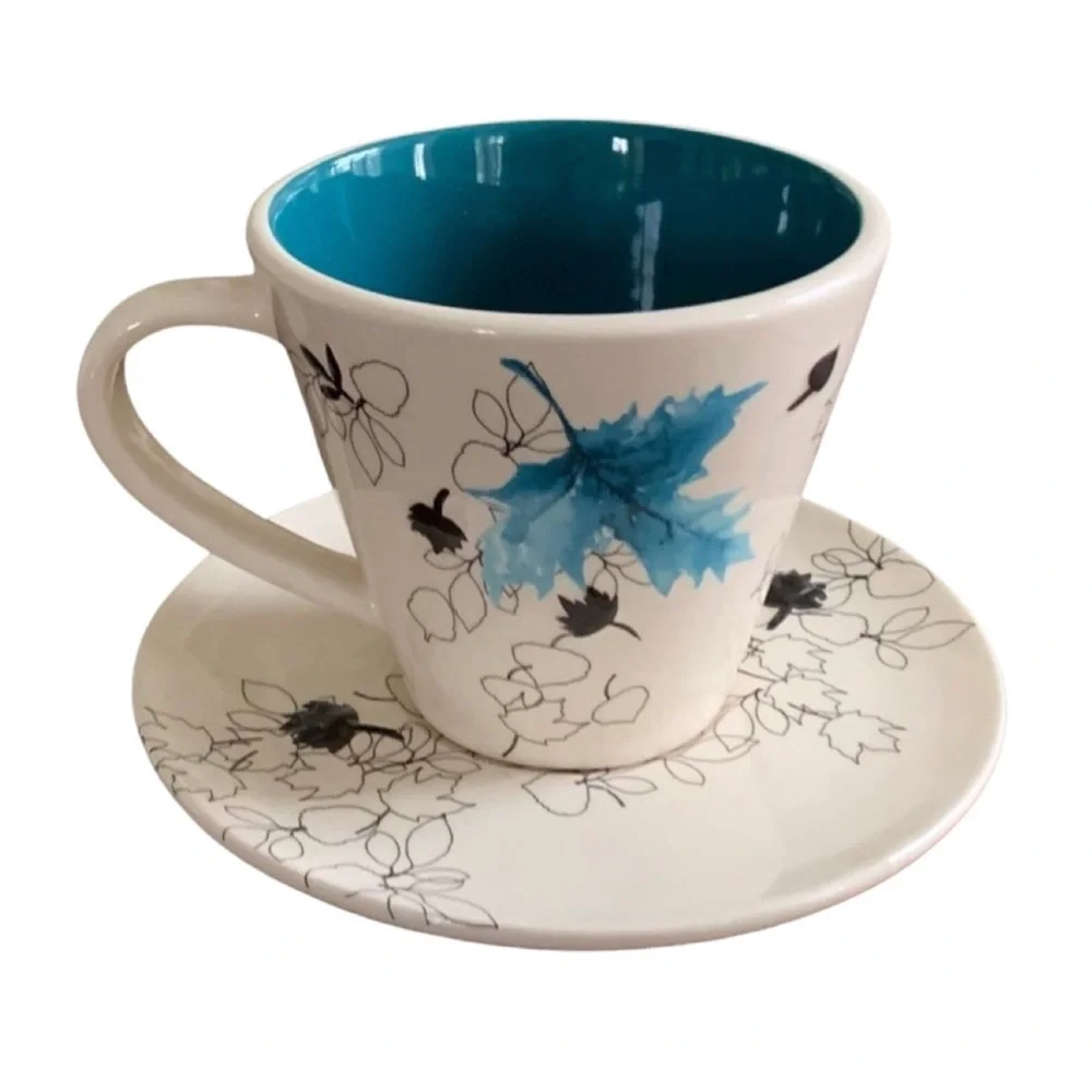Starbucks Vintage Set of Four Cups & Saucers 2007 Retired Pattern Autumn Leaves